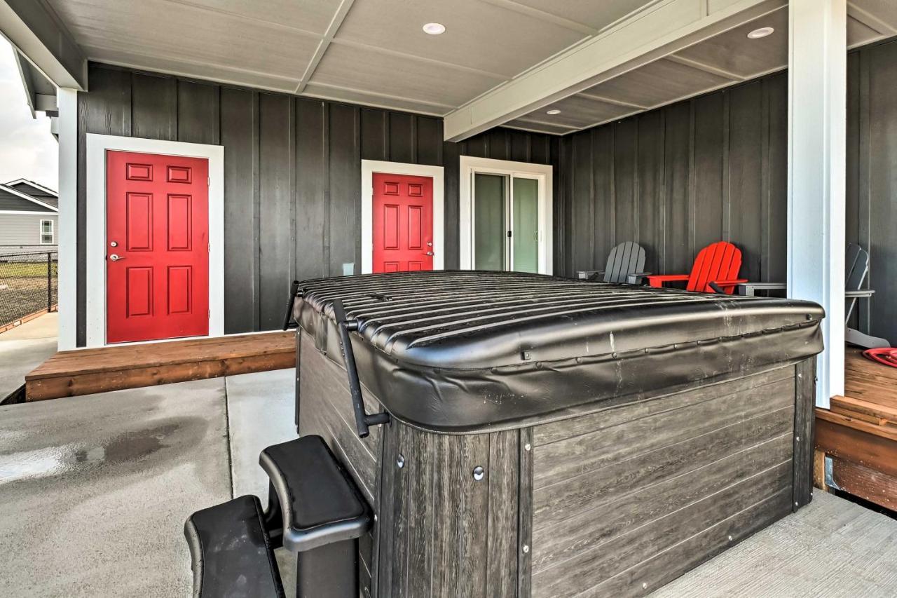Ocean Shores Getaway With Fireplace And Hot Tub! Kültér fotó